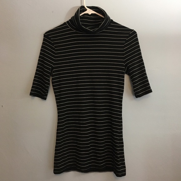 💕Navy & White Striped 3/4 Turtleneck Top - Picture 1 of 7